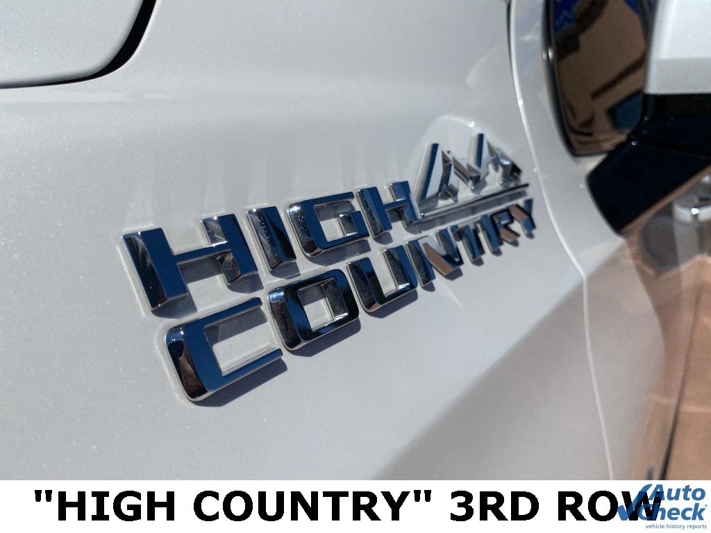 Used 2023 Chevrolet Suburban High Country image 5