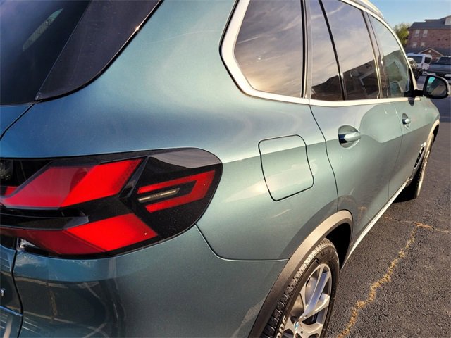 Used 2024 BMW X5 sDrive40i w/ Premium Package image 5