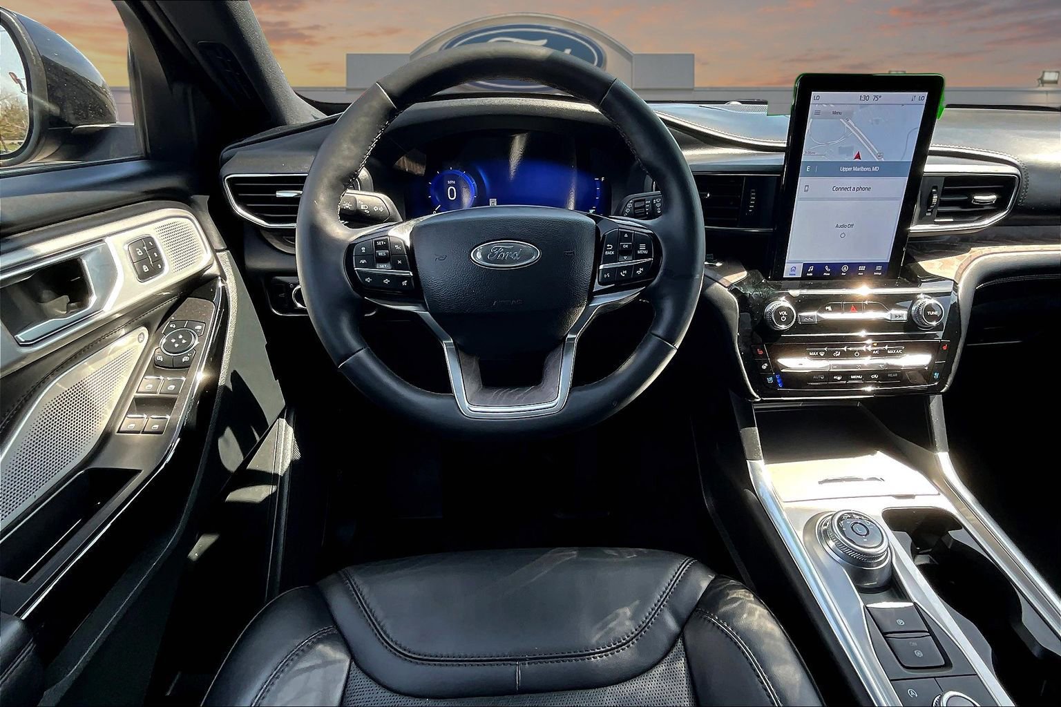 Certified 2024 Ford Explorer Platinum w/ Technology Package AWD/4WD image 7