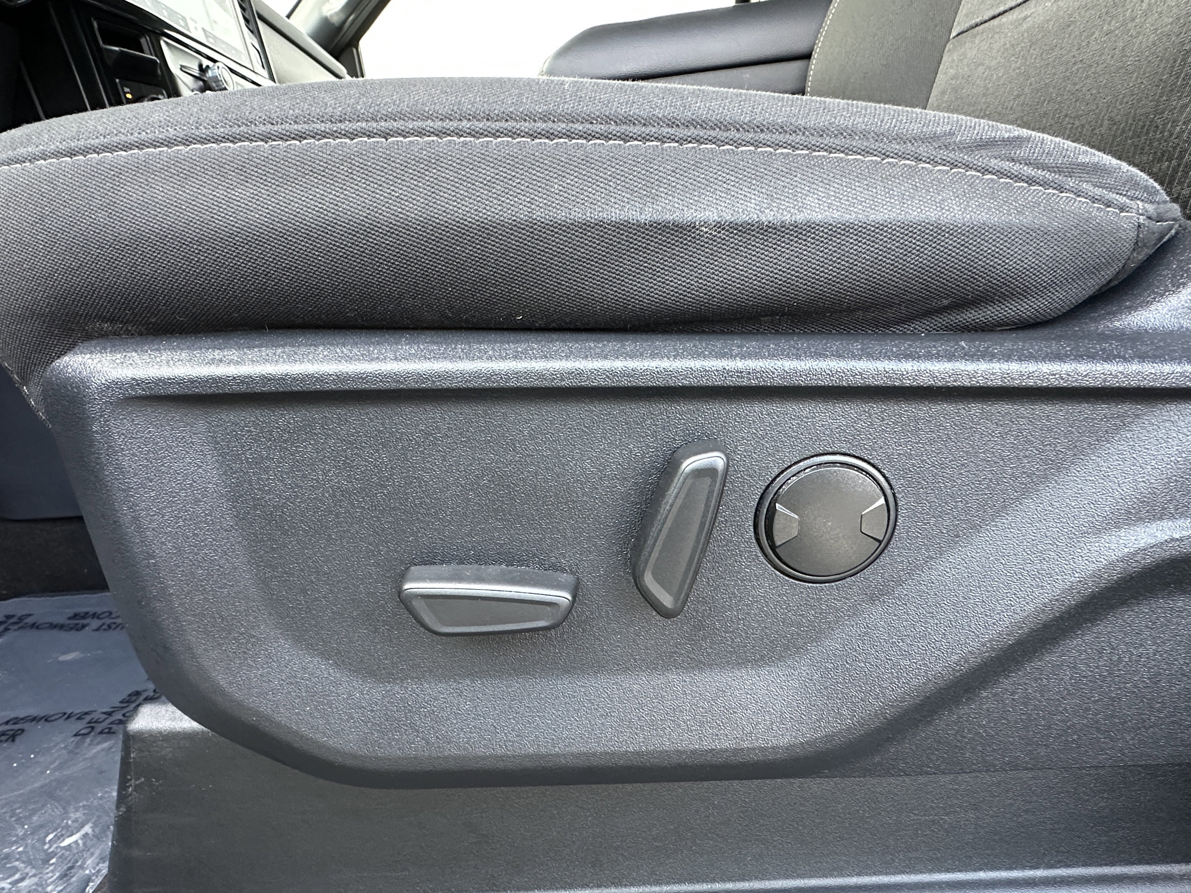 Certified 2022 Ford F150 XLT w/ Equipment Group 302A High image 19