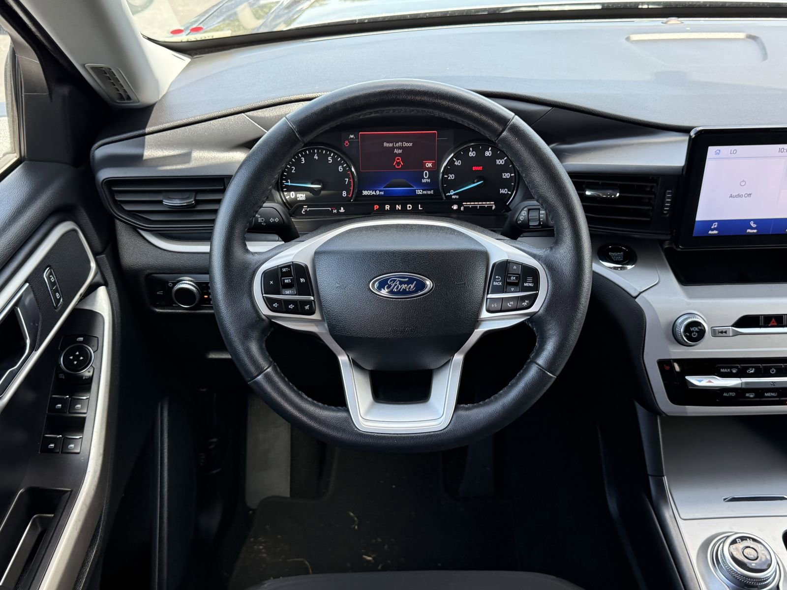 Certified 2023 Ford Explorer XLT RWD image 14