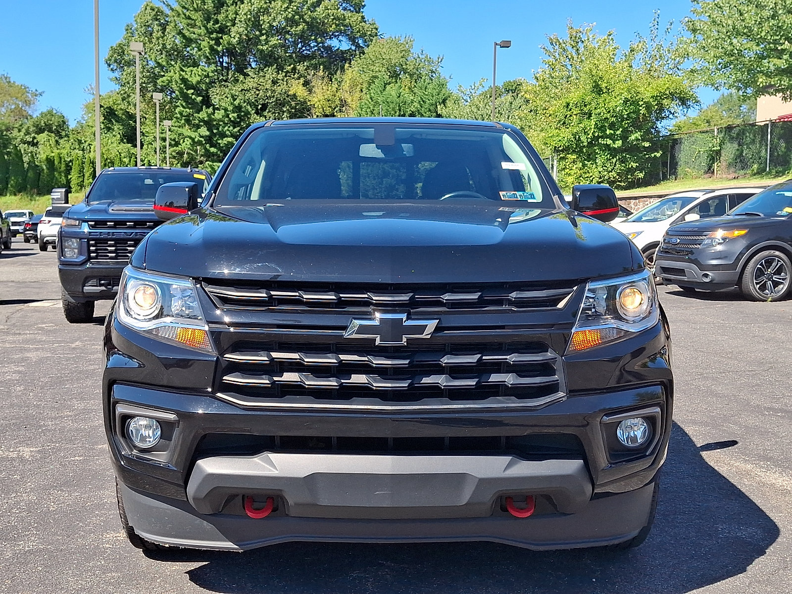 Used 2021 Chevrolet Colorado LT w/ Redline Special Edition AWD/4WD image 2