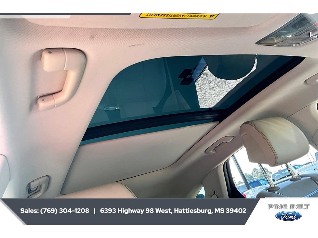 Used 2023 Genesis GV70 2.5T w/ Select Package AWD/4WD image 16