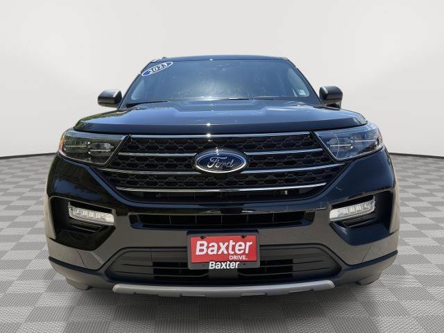 Certified 2023 Ford Explorer XLT w/ Equipment Group 202A AWD/4WD image 2