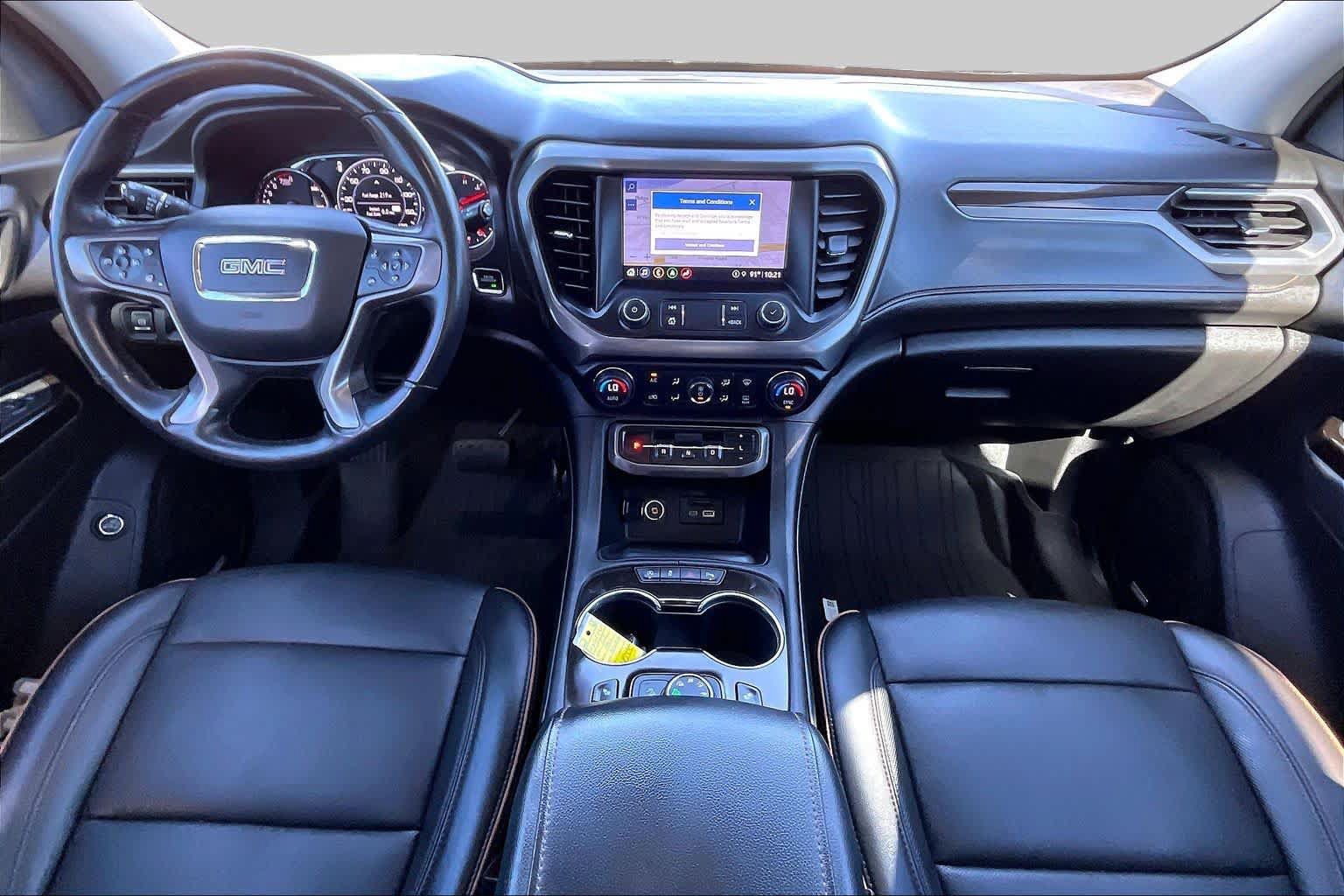 Used 2022 GMC Acadia AT4 w/ Technology Package AWD/4WD image 14