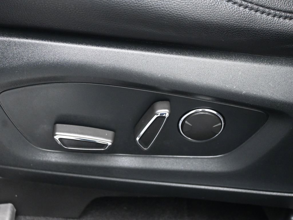 Certified 2020 Ford Explorer Limited w/ Hybrid Equipment Group 310A image 11