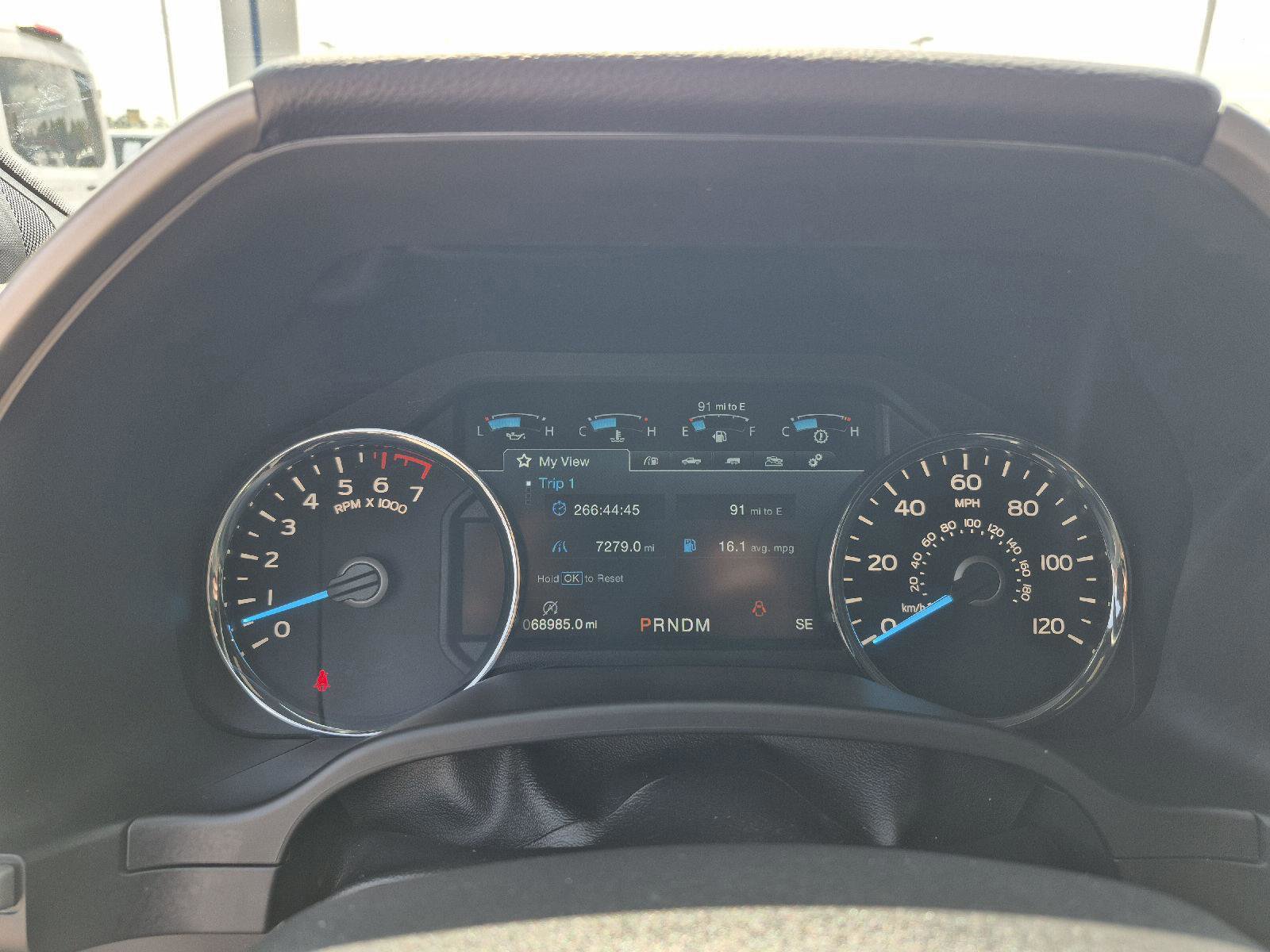 Certified 2019 Ford F150 Lariat w/ Equipment Group 502A Luxury image 15