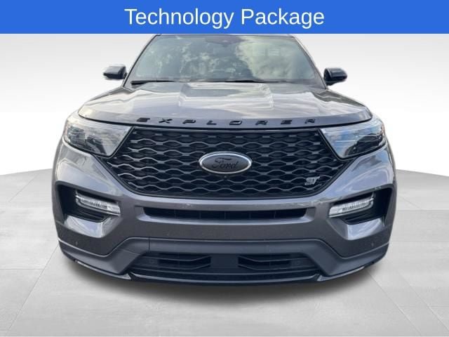 Certified 2022 Ford Explorer ST w/ Equipment Group 401A AWD/4WD image 9
