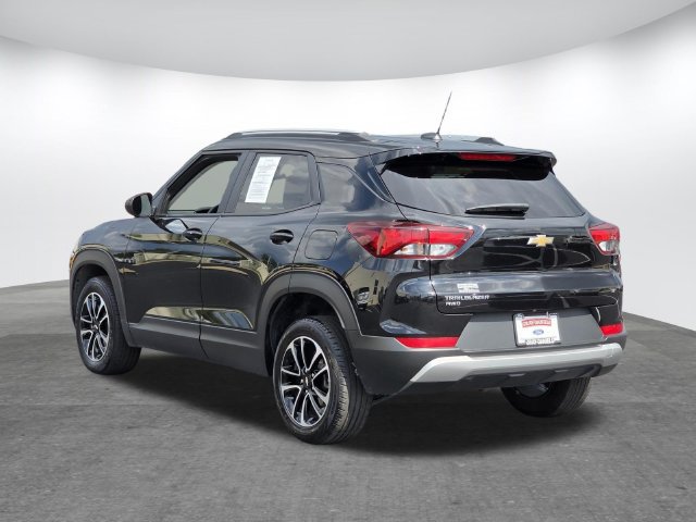 Used 2025 Chevrolet TrailBlazer LT AWD/4WD image 4