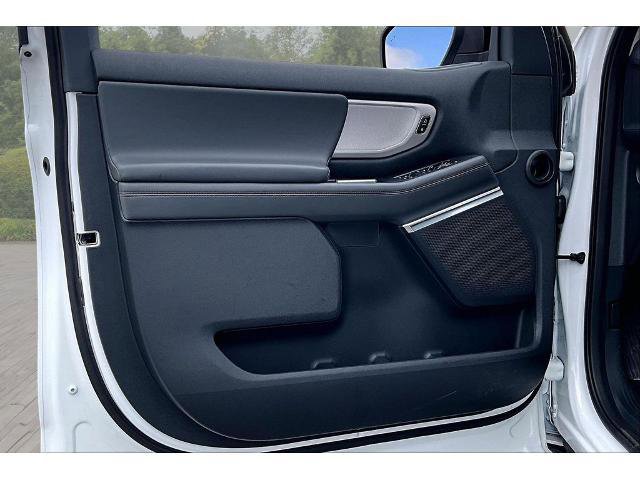 Certified 2025 Ford Expedition Active image 19