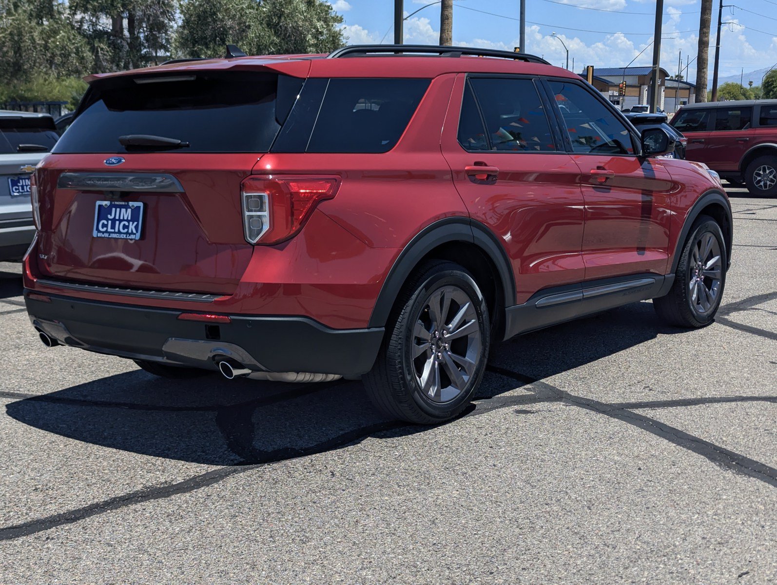 Certified 2023 Ford Explorer XLT w/ Equipment Group 202A RWD image 2