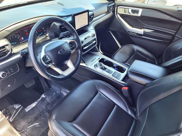 Certified 2021 Ford Explorer XLT w/ Equipment Group 202A RWD image 10