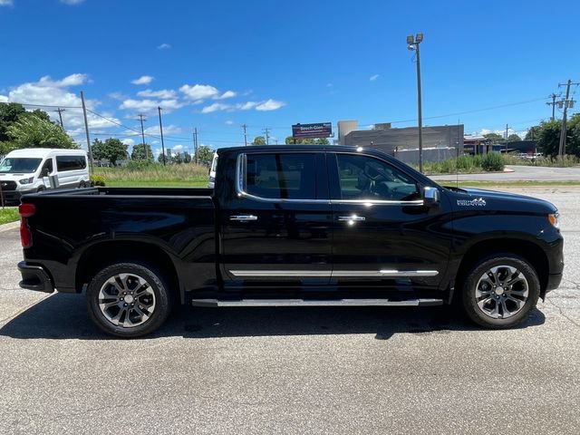 Used 2024 Chevrolet Silverado 1500 High Country w/ Technology Package AWD/4WD image 4