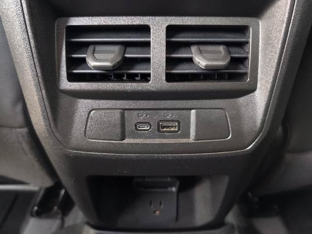 Used 2024 Chevrolet Colorado Z71 w/ Z71 Convenience Package 2 AWD/4WD image 17