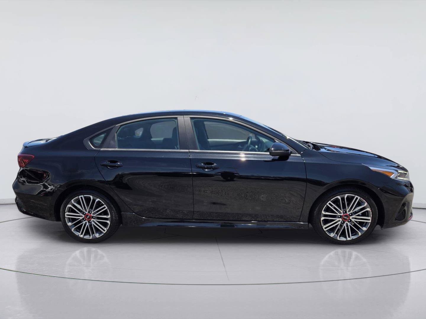 Used 2024 Kia Forte GT w/ GT2 Package FWD image 3