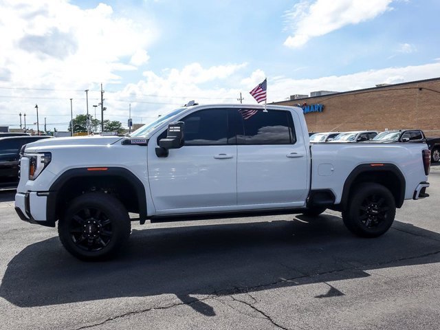 Used 2025 GMC Sierra 2500 AT4 w/ AT4 Premium Plus Package AWD/4WD image 6