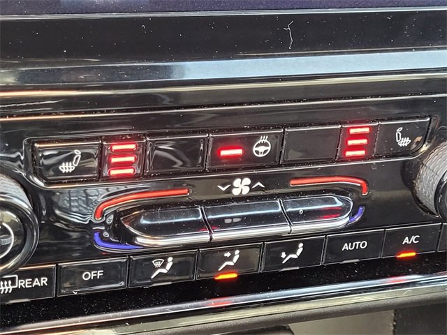 Used 2023 Jeep Grand Cherokee L Laredo image 21