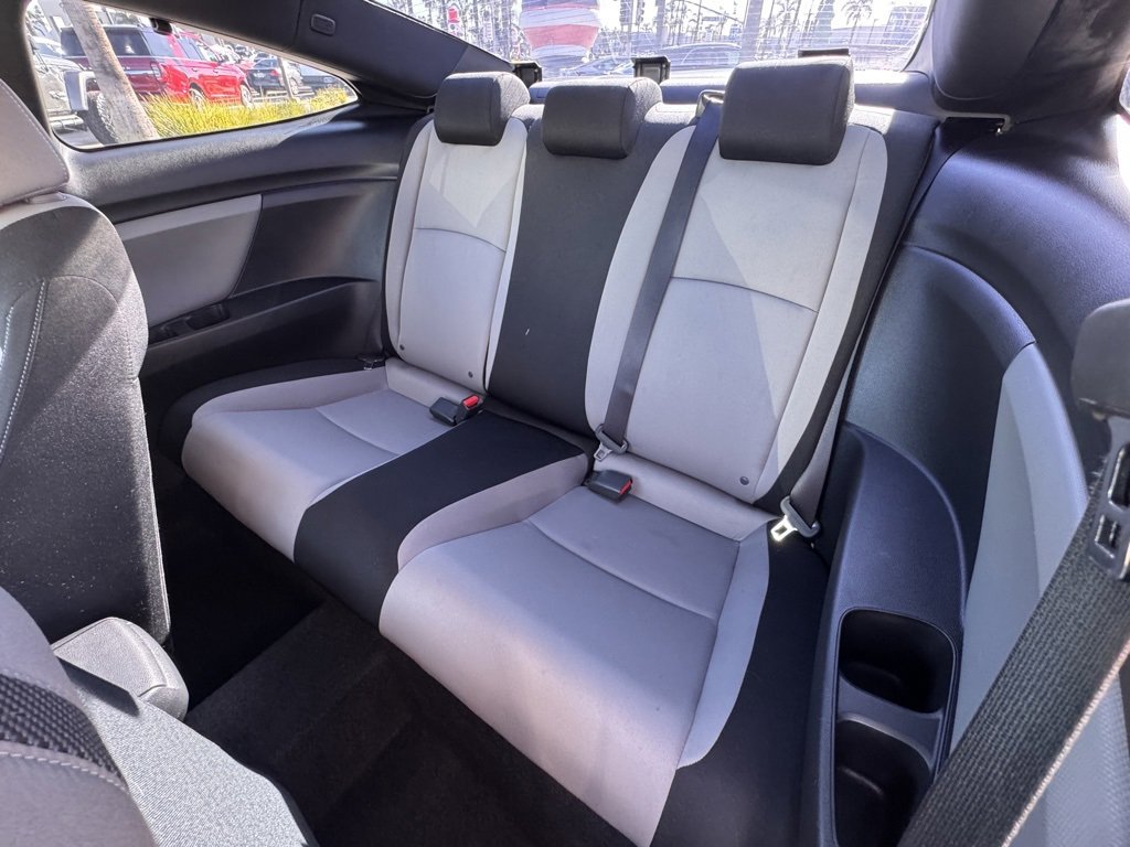 Used 2018 Honda Civic EX-T image 30