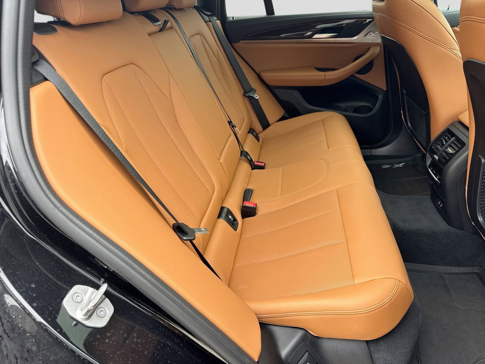 Used 2022 BMW X4 xDrive30i AWD/4WD image 23