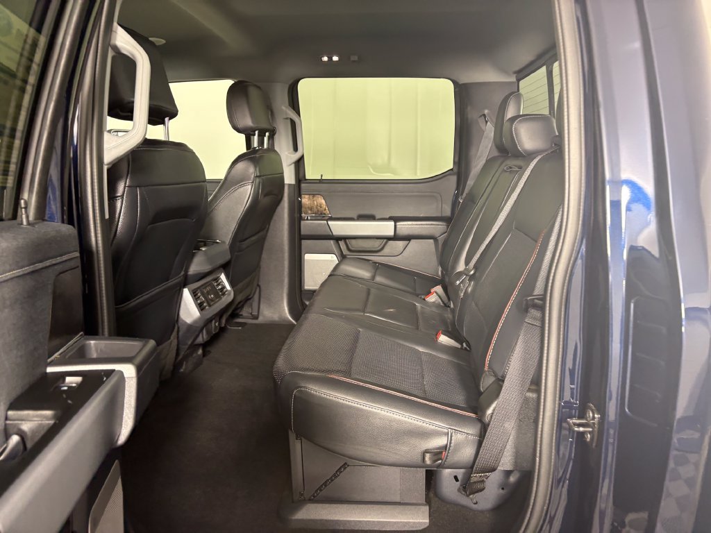 Certified 2024 Ford F250 Lariat w/ Lariat Ultimate Package AWD/4WD image 29