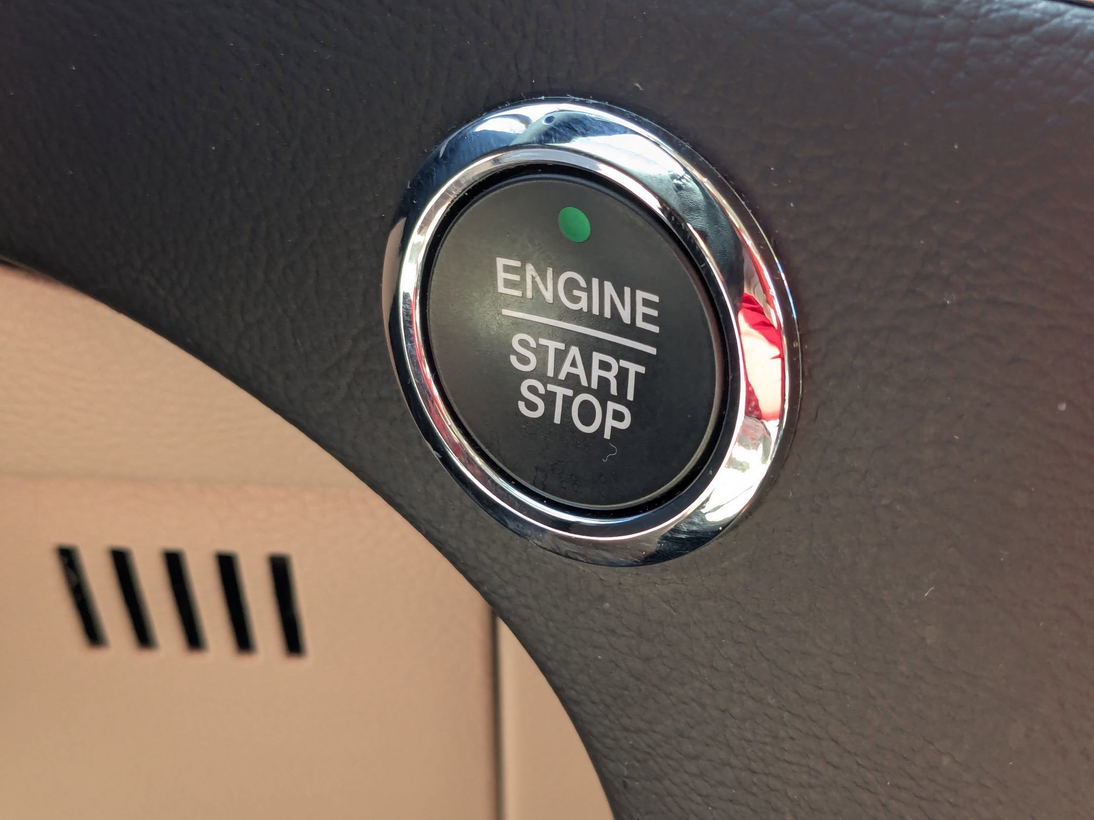 Certified 2023 Ford Edge Titanium image 28