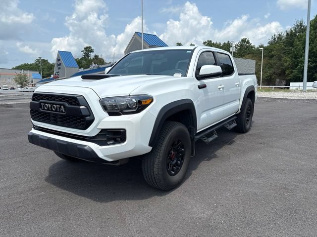 Used 2017 Toyota Tacoma TRD Pro AWD/4WD image 3