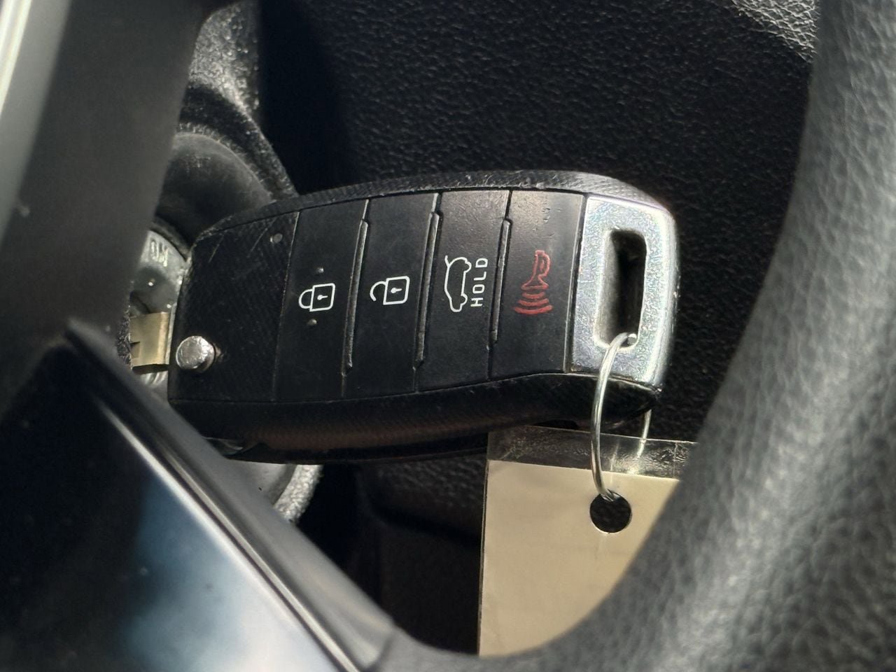 Used 2019 Kia Sorento L FWD image 23