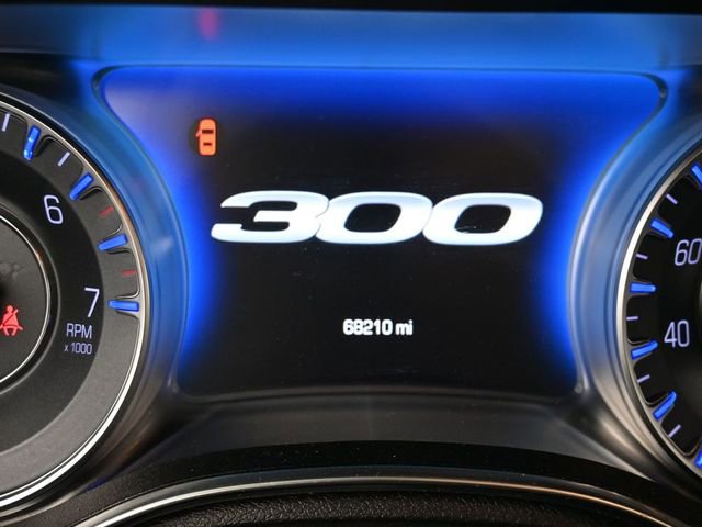 Used 2020 Chrysler 300 Limited image 17