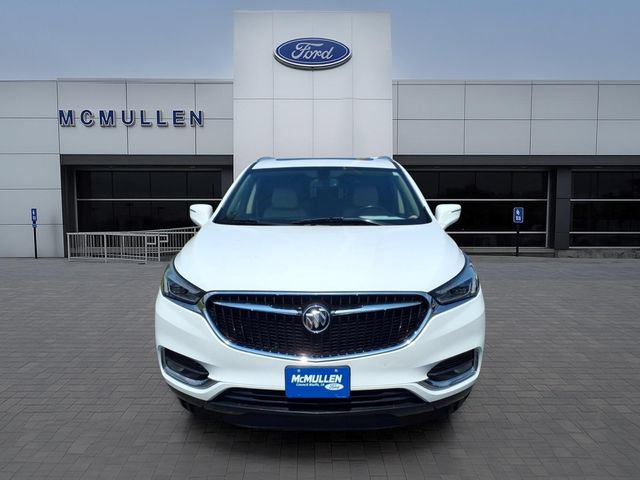 Used 2019 Buick Enclave Essence AWD/4WD image 2