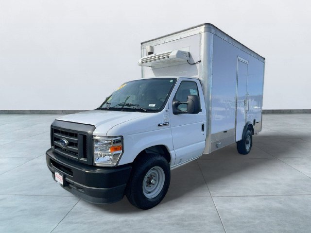 Certified 2024 Ford E-350 and Econoline 350 Super Duty w/ Power Windows & Locks Group RWD image 3