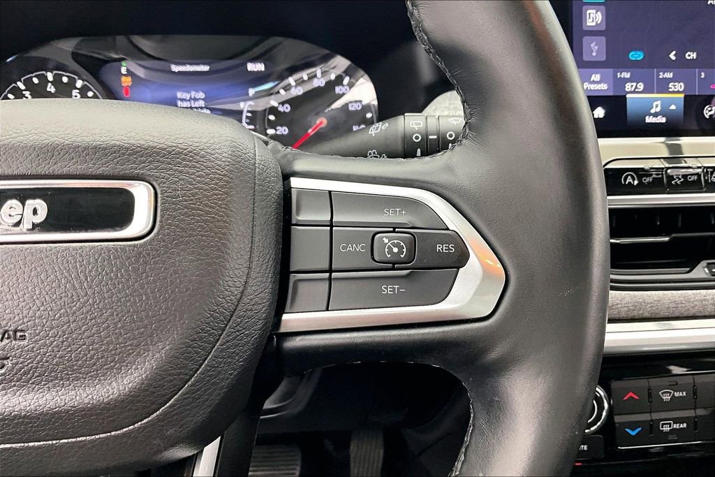 Used 2022 Jeep Compass Latitude AWD/4WD image 19