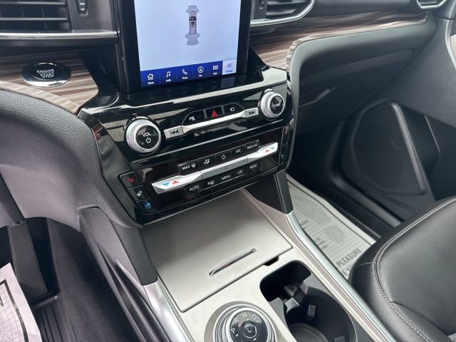 Certified 2023 Ford Explorer Limited w/ Limited Technology Package AWD/4WD image 20