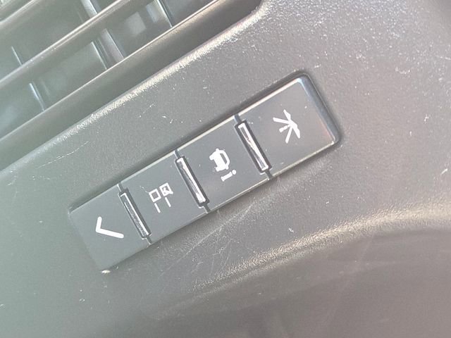 Used 2023 GMC Savana 2500 w/ Driver Convenience Package image 17