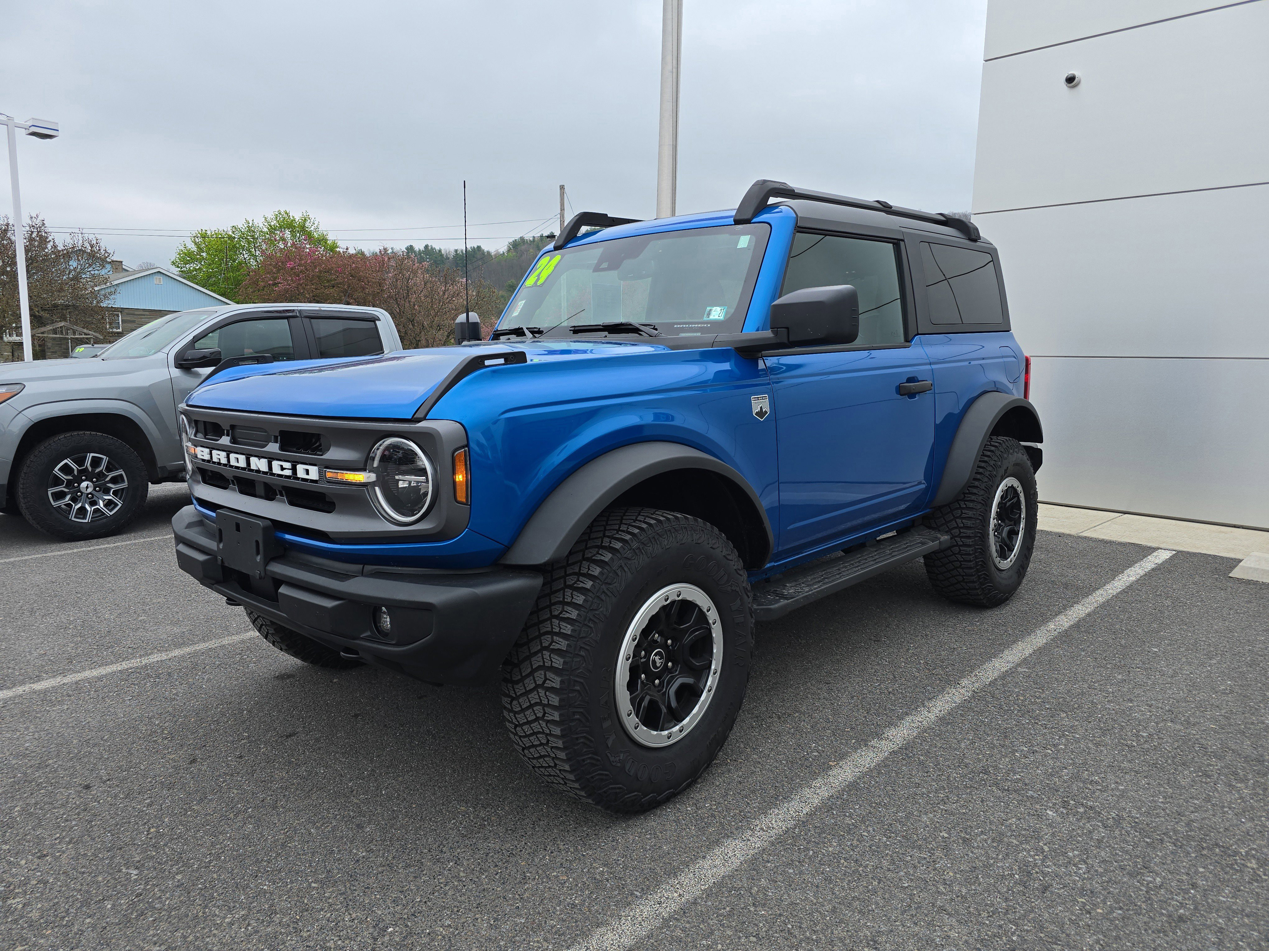 Certified 2024 Ford Bronco Big Bend w/ Sasquatch Package AWD/4WD image 7