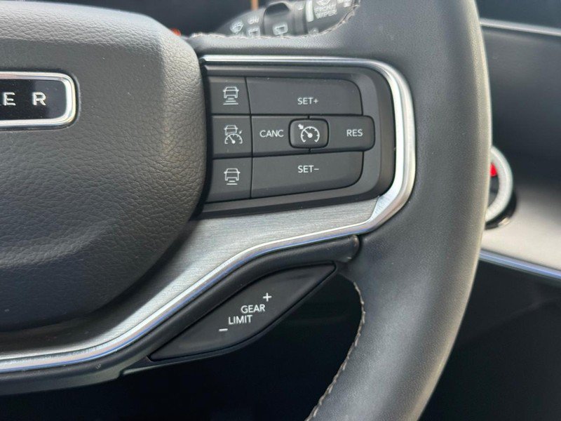 Used 2024 Jeep Wagoneer Series II AWD/4WD image 20