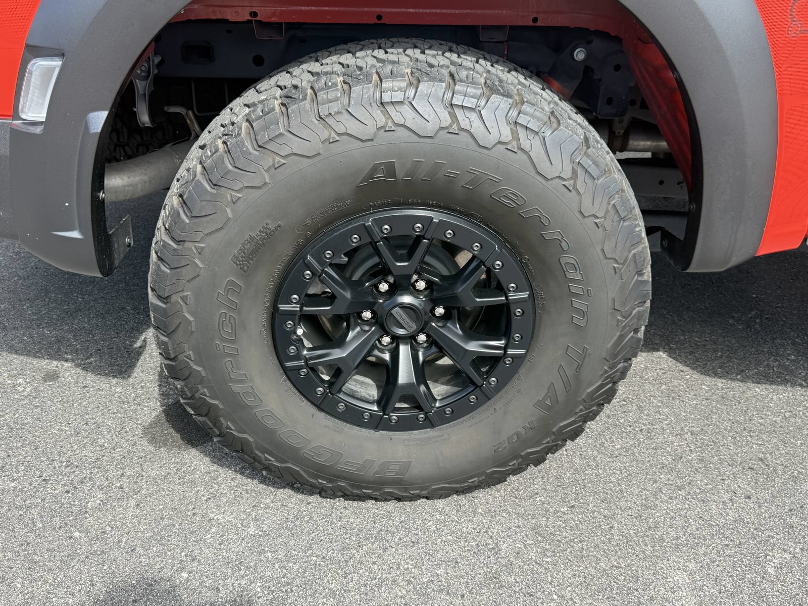Certified 2023 Ford F150 Raptor w/ Raptor 37 Performance Package AWD/4WD image 40
