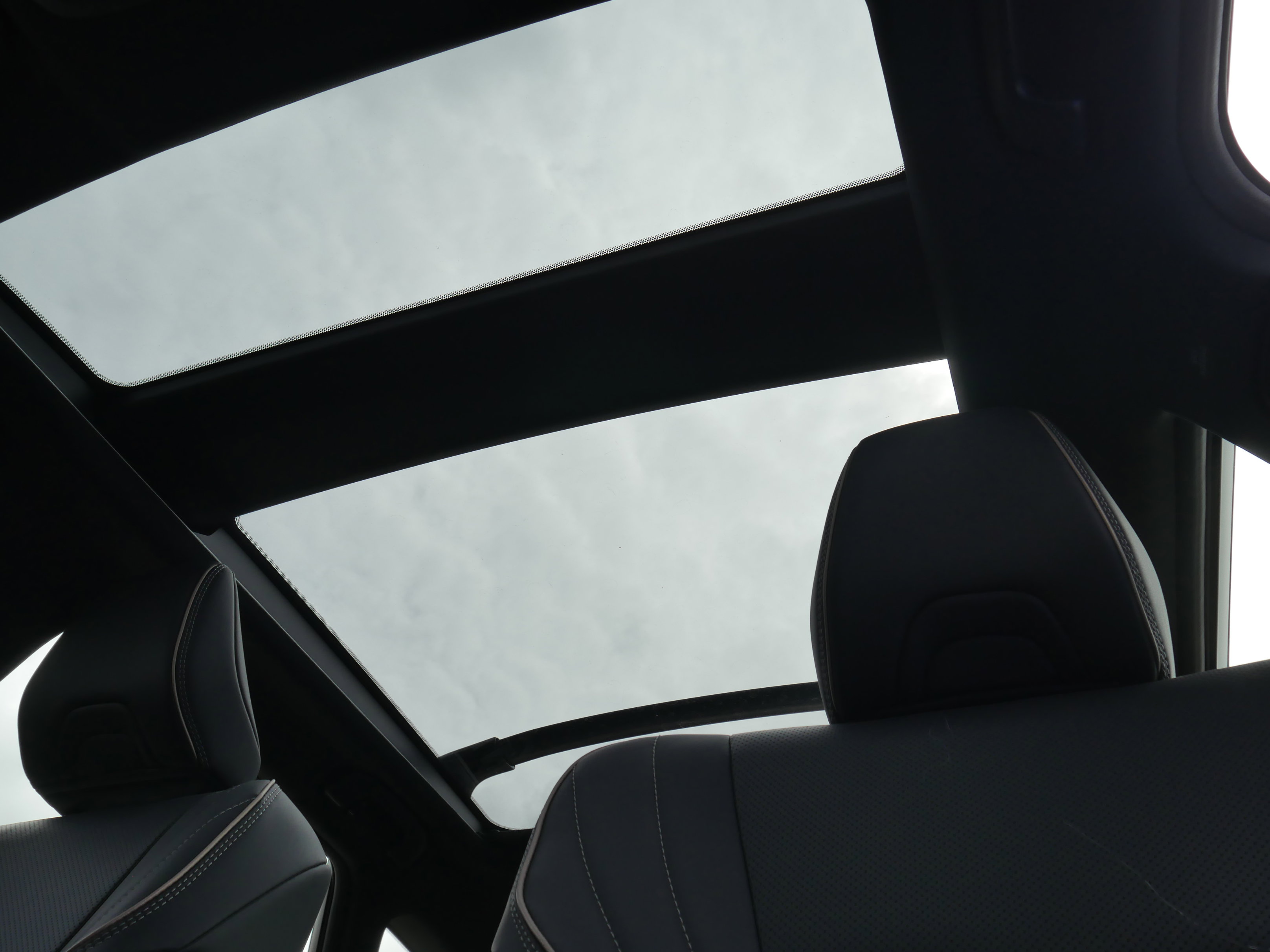 Used 2025 Toyota Crown Signia w/ Advanced Technology Package image 5