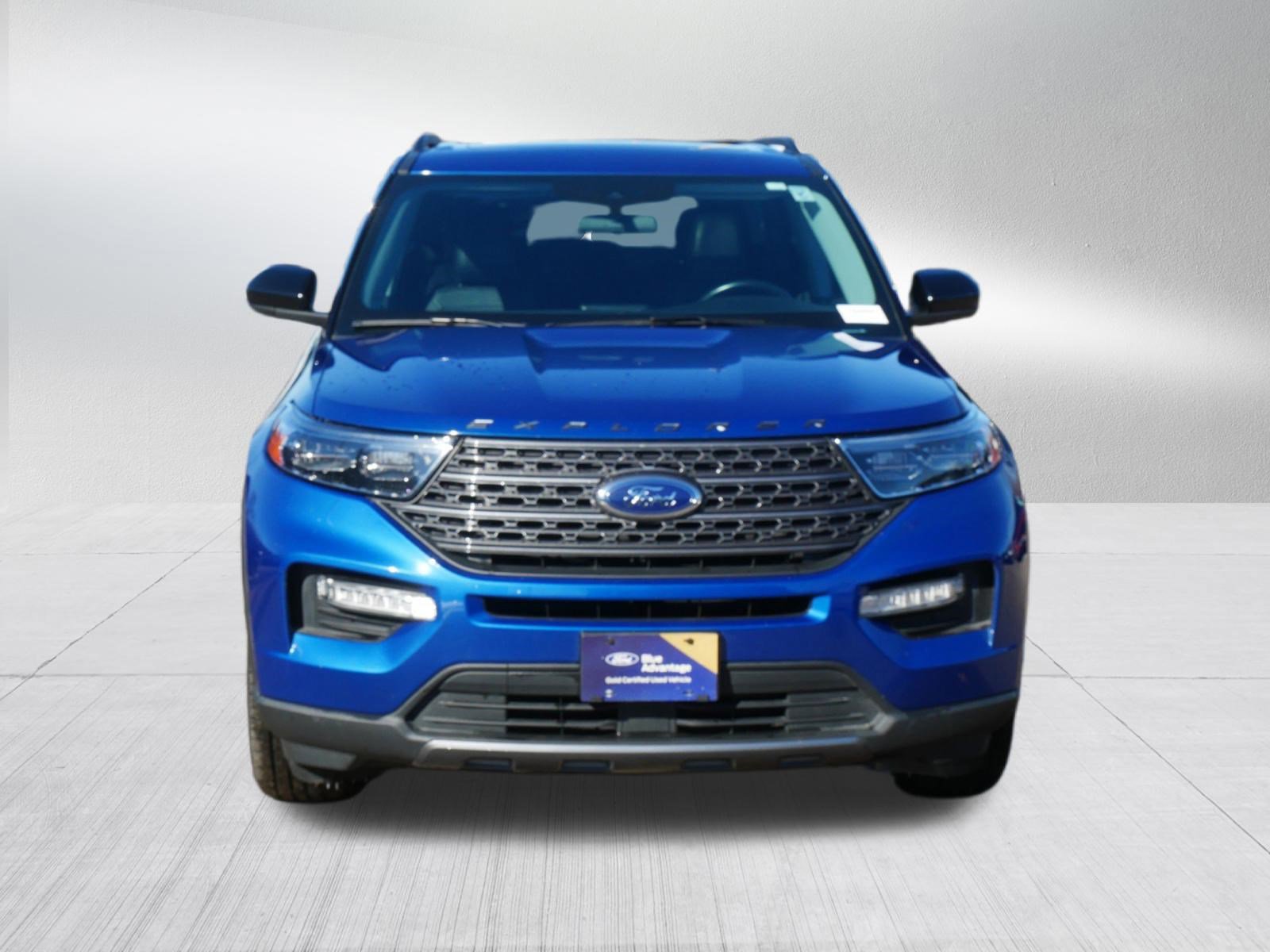 Certified 2022 Ford Explorer XLT w/ Equipment Group 202A image 8