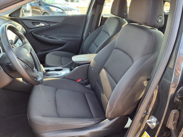 Used 2018 Chevrolet Malibu LT image 5