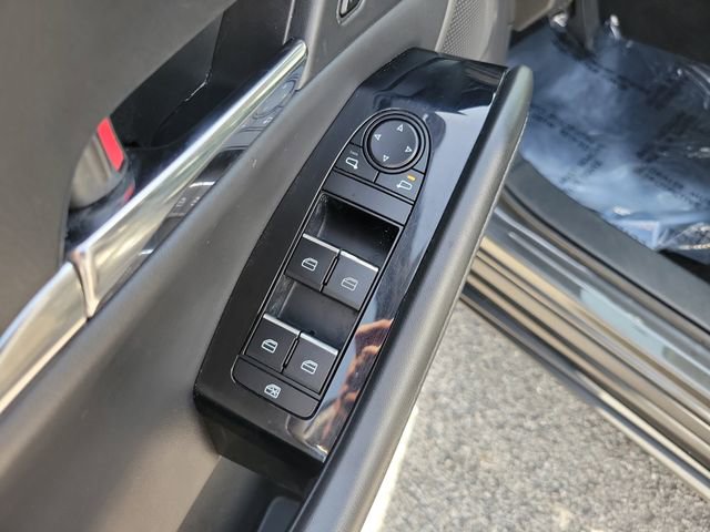 Used 2024 MAZDA CX-30 AWD 2.5 S w/ Preferred Package image 23