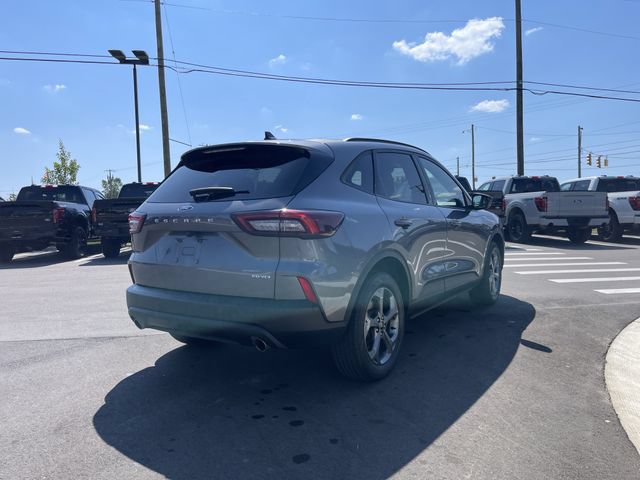 Certified 2025 Ford Escape ST-Line AWD/4WD image 5