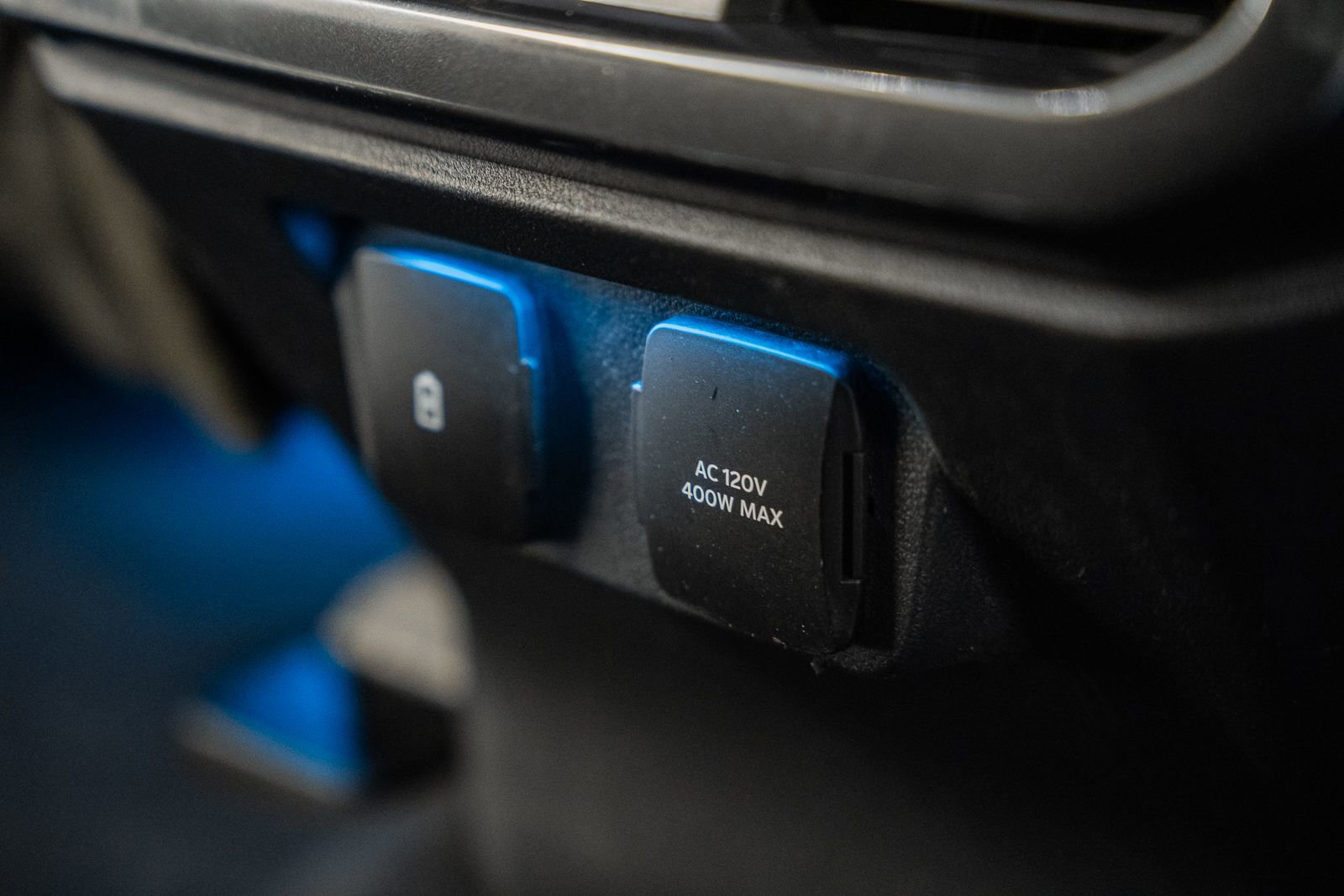 Certified 2023 Ford F150 Lariat w/ Equipment Group 502A High image 42