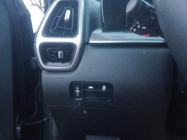 Used 2022 Kia Sorento LX image 28