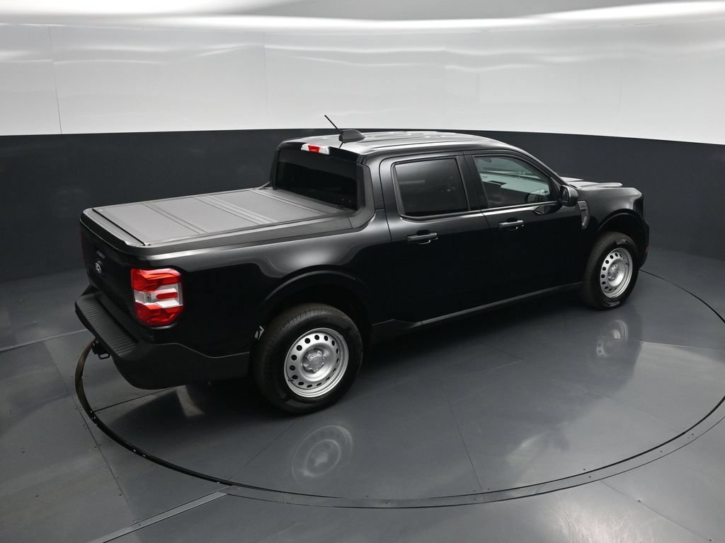 Certified 2025 Ford Maverick XL FWD image 34