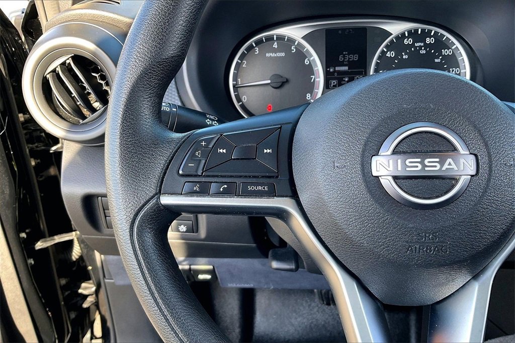 Used 2022 Nissan Kicks S image 16