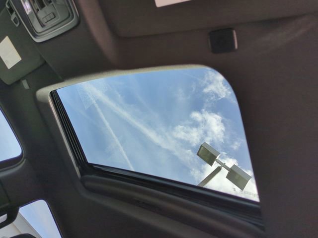 Used 2024 Chevrolet Silverado 1500 High Country image 20