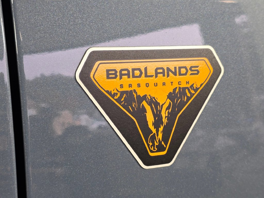 Certified 2023 Ford Bronco Badlands w/ Sasquatch Package AWD/4WD image 10
