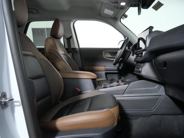 Certified 2025 Ford Bronco Sport Outer Banks w/ Outer Banks Tech Package+ AWD/4WD image 11