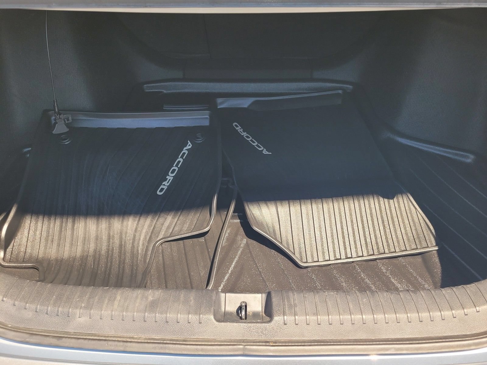 Used 2023 Honda Accord EX image 29