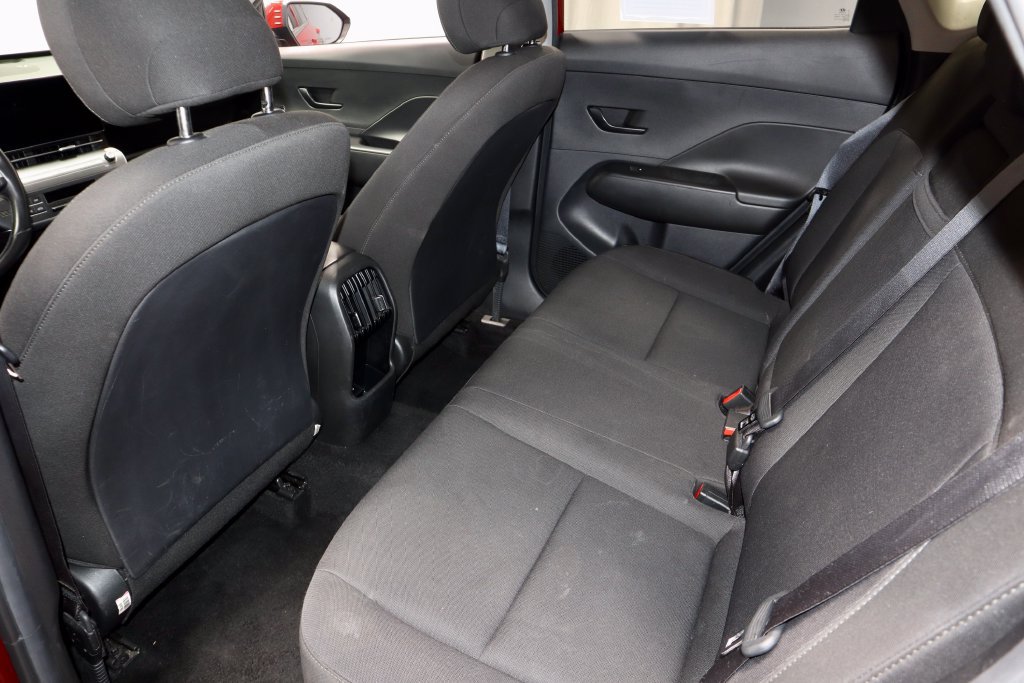 Used 2024 Hyundai Kona SEL FWD image 19